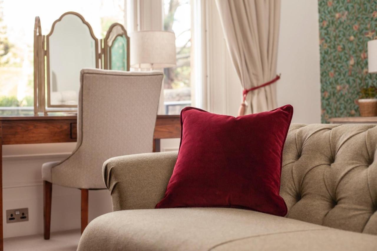 The Roseate Edinburgh - Small Luxury Hotels Of The World Екстериор снимка A cushion