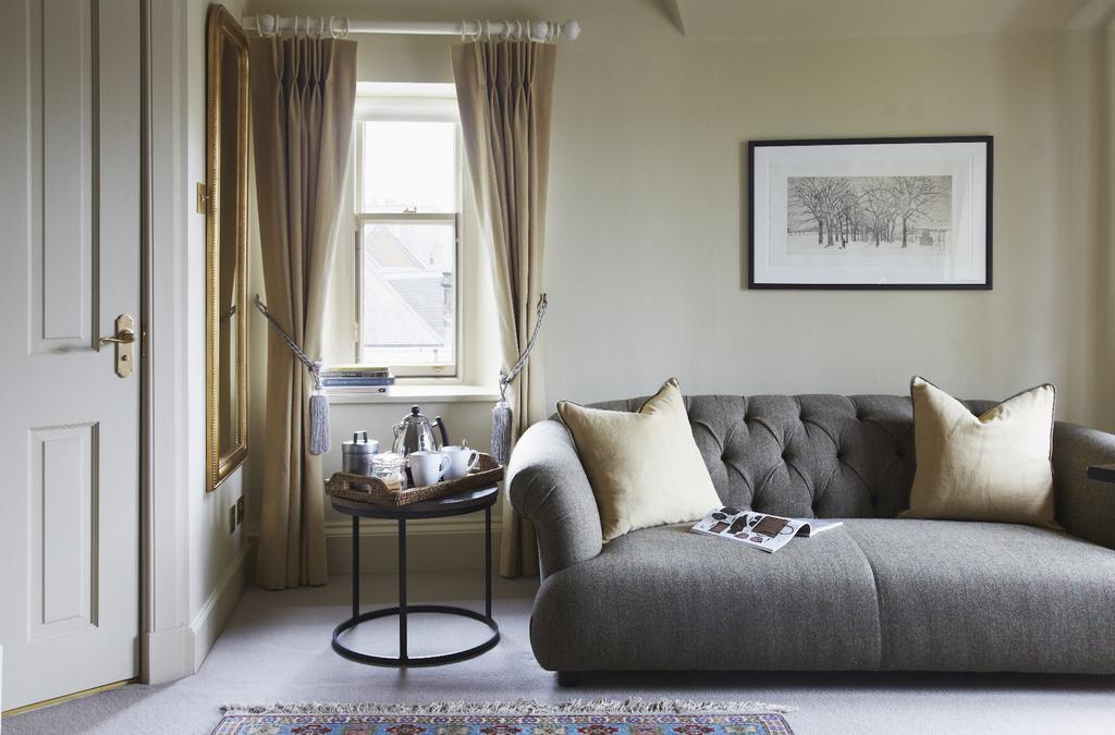The Roseate Edinburgh - Small Luxury Hotels Of The World Екстериор снимка A room at The Ivy Hotel