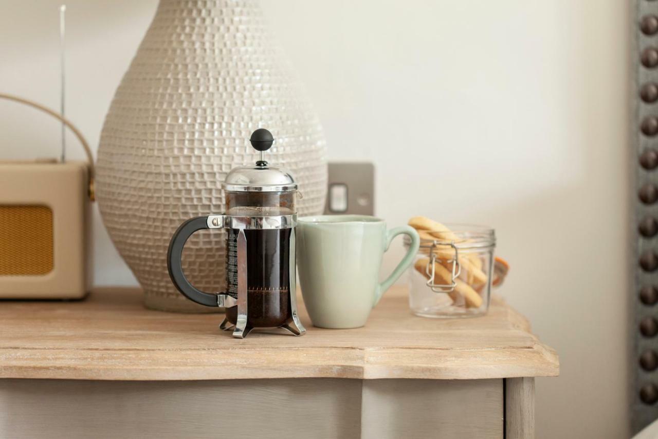 The Roseate Edinburgh - Small Luxury Hotels Of The World Екстериор снимка A French press
