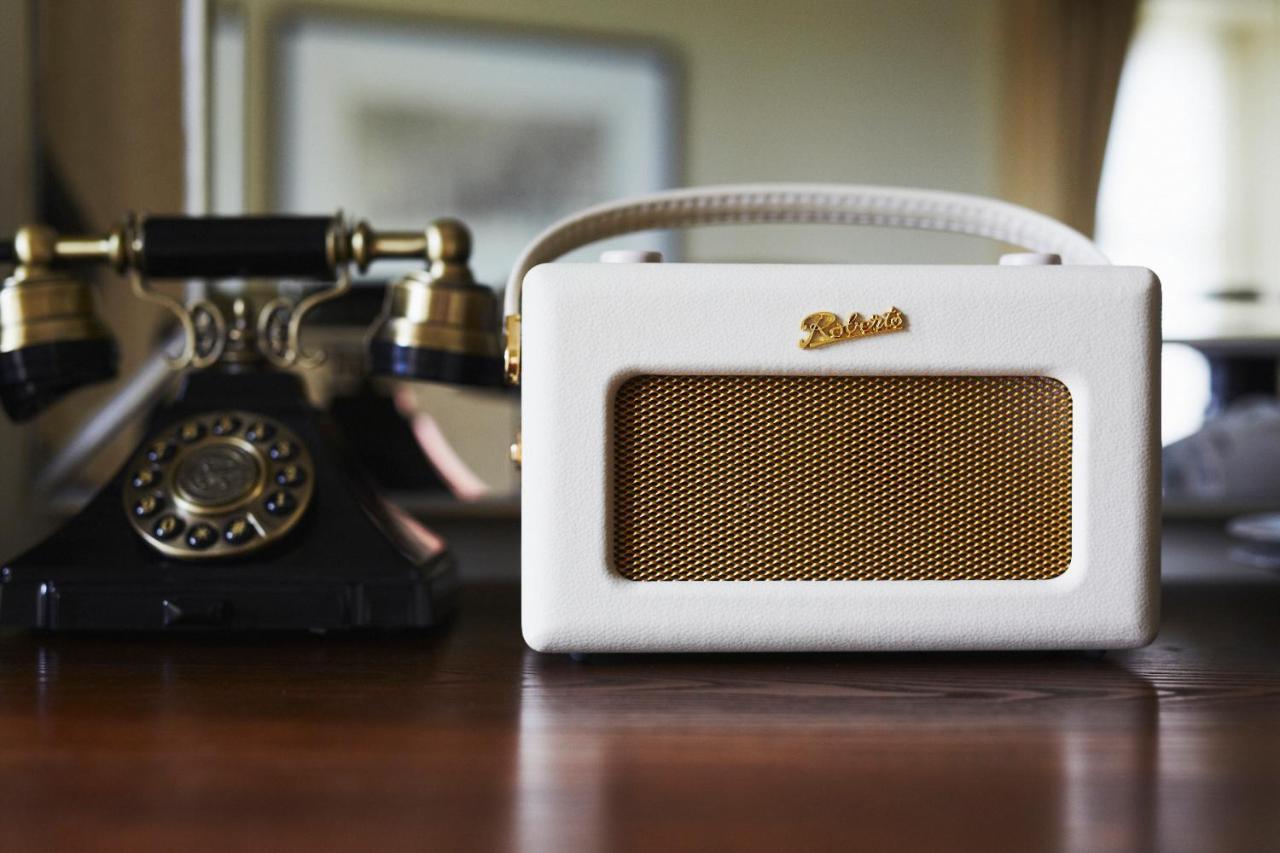 The Roseate Edinburgh - Small Luxury Hotels Of The World Екстериор снимка A DAB radio
